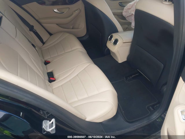 55SWF4JB4GU106431 Mercedes-Benz C 300 Luxury/sport