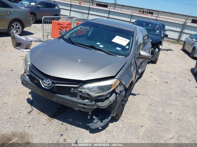 Toyota COROLLA LE 2015 5YFBURHE2FP181778 Image 2