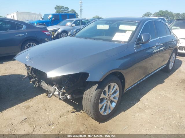 WDDZF4JB4JA448448 Mercedes-Benz E 300