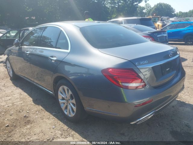 WDDZF4JB4JA448448 Mercedes-Benz E 300