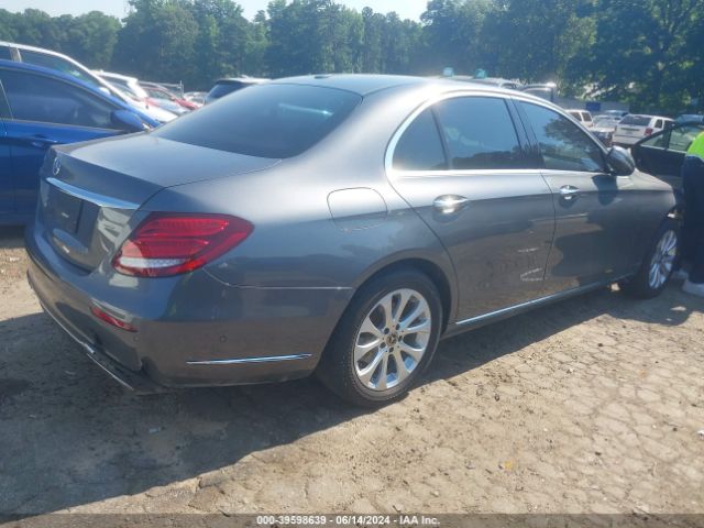WDDZF4JB4JA448448 Mercedes-Benz E 300