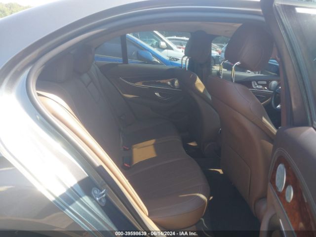 WDDZF4JB4JA448448 Mercedes-Benz E 300