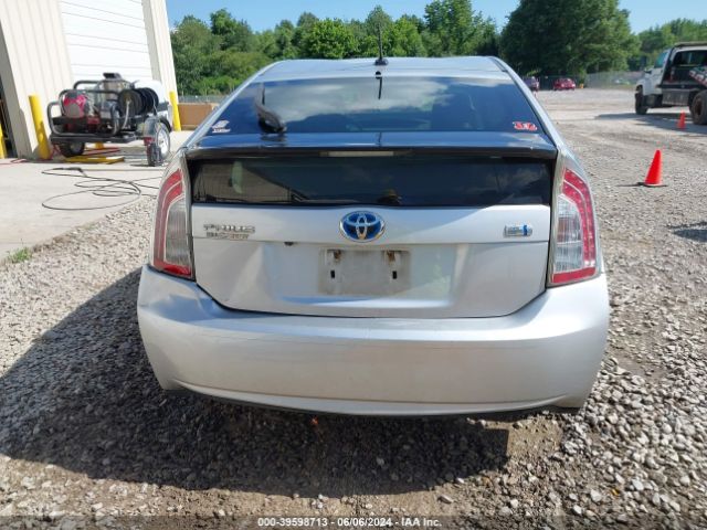 JTDKN3DU6F0464718 Toyota Prius Four