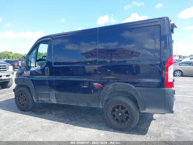 3C6TRVNG9JE128355 RAM Promaster 1500 Low Roof 118 Wb