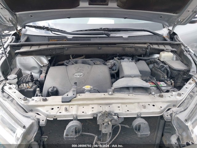 Toyota Highlander Limited 2017 5TDYZRFH6HS197615 Image 10
