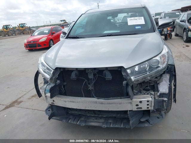 Toyota Highlander Limited 2017 5TDYZRFH6HS197615 Image 13