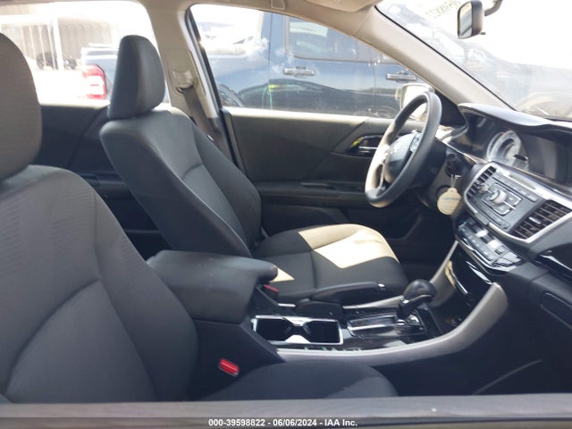 Honda ACCORD LX 2017 1HGCR2F30HA304534 Image 5