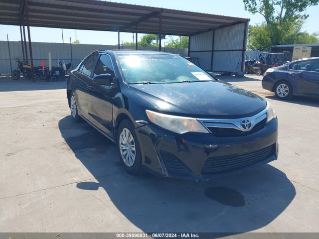 Toyota CAMRY LE 2014 4T4BF1FK2ER357820 головне зображення