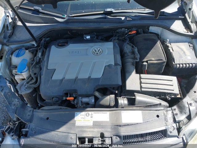 Продаж на аукціоні авто 2013 Volkswagen Golf 2.0l Tdi 4-door, vin: WVWDM7AJ5DW079643, номер лоту: 39598847