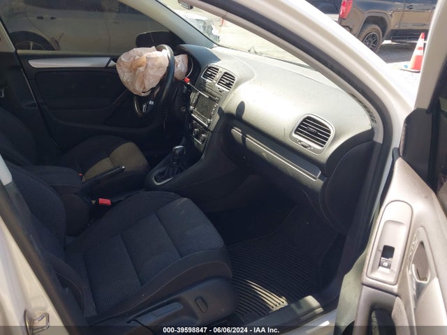 Продаж на аукціоні авто 2013 Volkswagen Golf 2.0l Tdi 4-door, vin: WVWDM7AJ5DW079643, номер лоту: 39598847