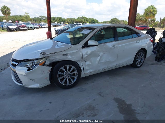 Toyota CAMRY XLE 2015 4T1BF1FK6FU010163 Image 2