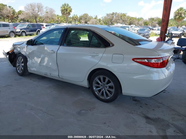 Toyota CAMRY XLE 2015 4T1BF1FK6FU010163 Image 3