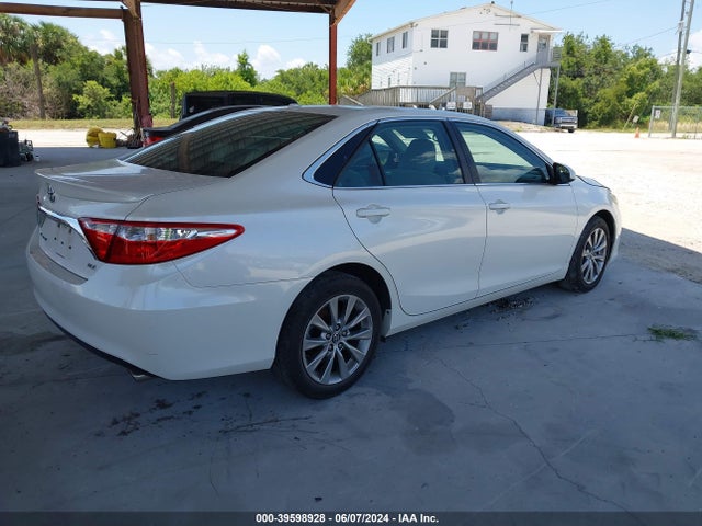 Toyota CAMRY XLE 2015 4T1BF1FK6FU010163 Image 4