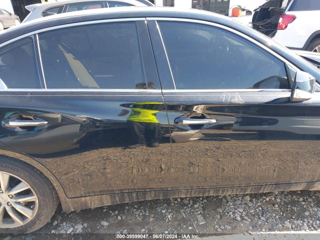 JN1BV7AR5FM397791 Infiniti Q50 Premium