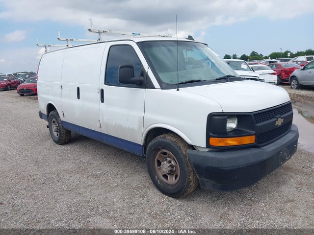 Chevrolet Express 2500 Work Van 2017 1GCWGAFF7H1141323 главное изображение