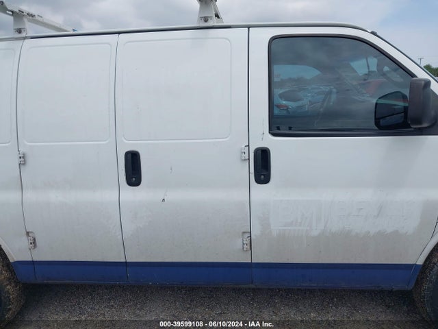 Chevrolet Express 2500 Work Van 2017 1GCWGAFF7H1141323 Image 13