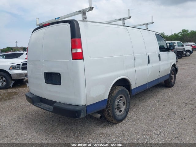 Chevrolet Express 2500 Work Van 2017 1GCWGAFF7H1141323 Image 4