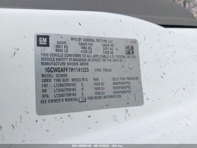 Chevrolet Express 2500 Work Van 2017 1GCWGAFF7H1141323 Image 9