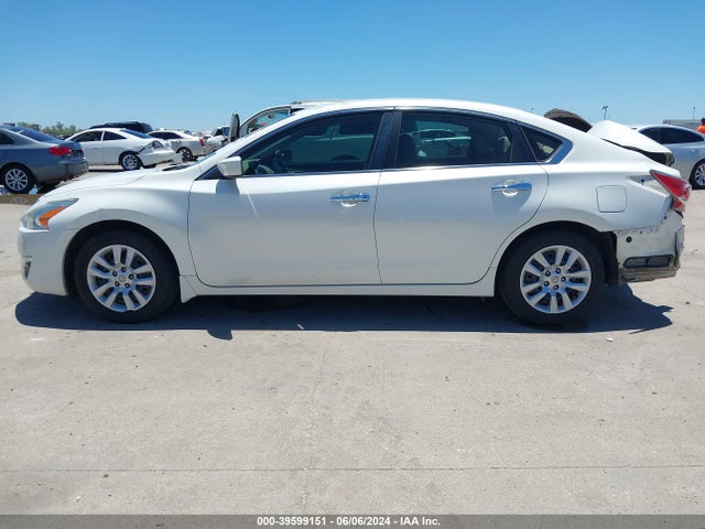 Nissan Altima 2.5 S 2015 1N4AL3AP2FC467295 Image 15