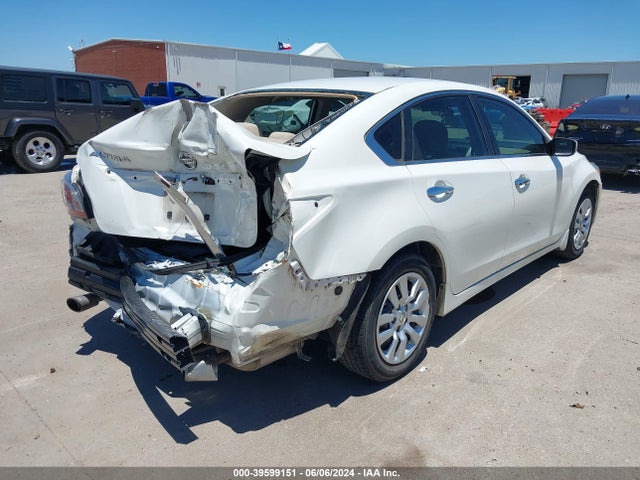 Nissan Altima 2.5 S 2015 1N4AL3AP2FC467295 Image 4