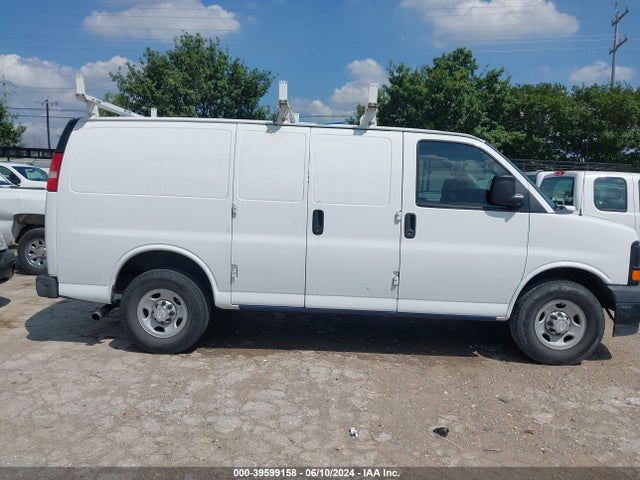 Chevrolet Express 2500 Work Van 2017 1GCWGAFF9H1161010 Image 13
