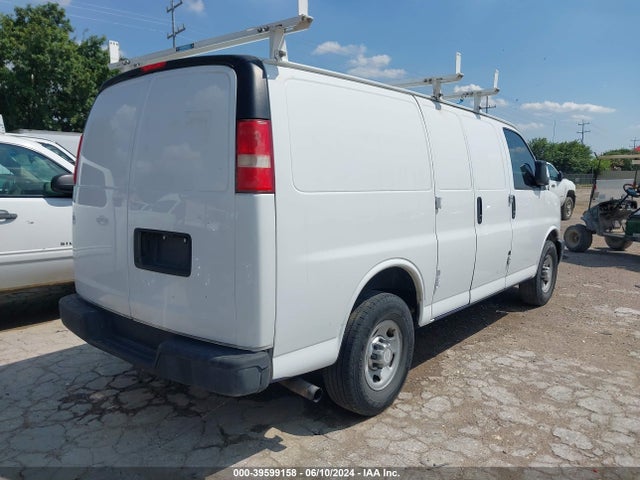 Chevrolet Express 2500 Work Van 2017 1GCWGAFF9H1161010 Image 4