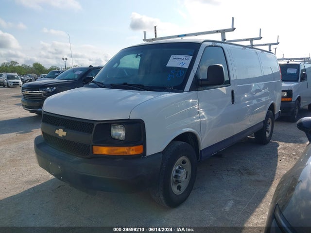 Chevrolet Express 2500 Work Van 2016 1GCWGAFF9G1295644 Image 2