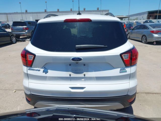 1FMCU0HDXKUC02134 Ford ESCAPE SEL
