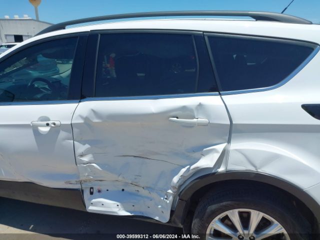 1FMCU0HDXKUC02134 Ford ESCAPE SEL