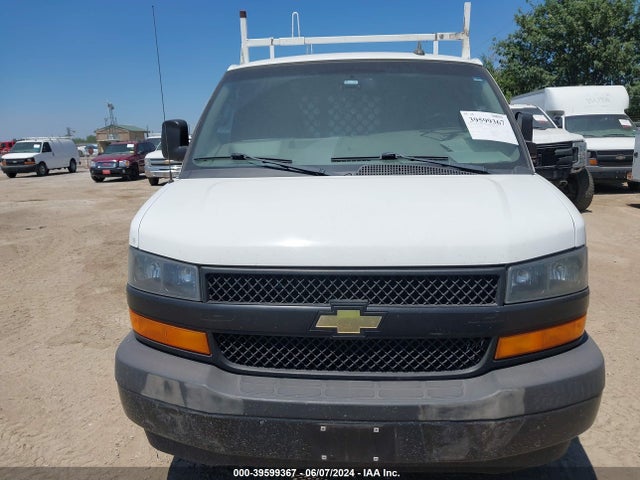 Chevrolet Express 2500 Work Van 2018 1GCWGAFPXJ1338663 Image 11