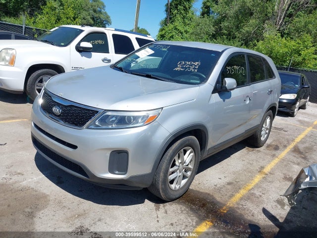 KIA SORENTO LX 2014 5XYKT3A64EG503987 Image 2