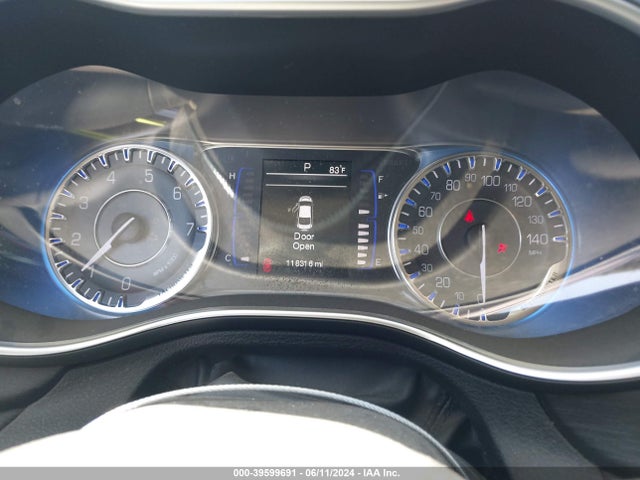 1C3CCCAB1FN702284 Chrysler 200 Limited