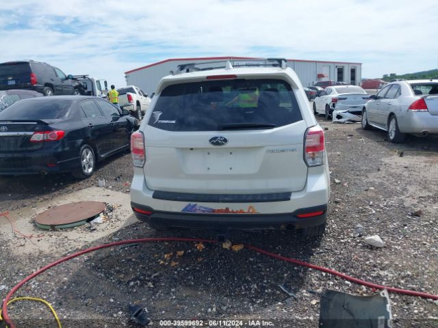 JF2SJAWCXJH483448 Subaru Forester 2.5i Touring