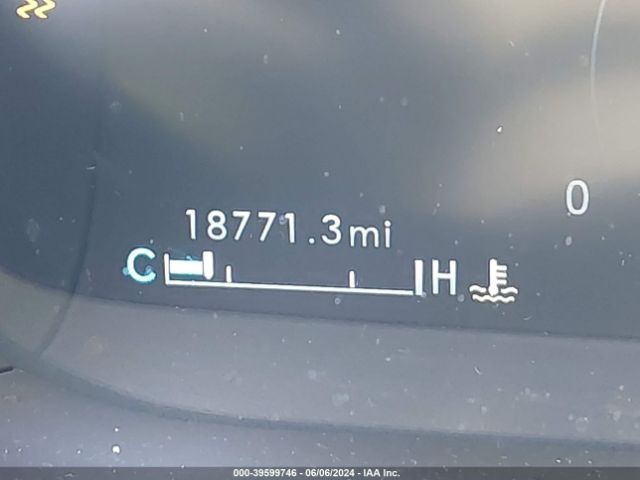 2LMPJ6J9XLBL04130 Lincoln Nautilus Standard
