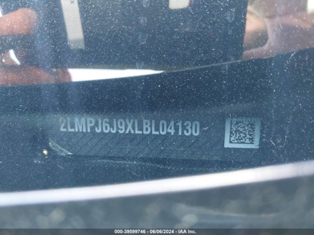 2LMPJ6J9XLBL04130 Lincoln Nautilus Standard