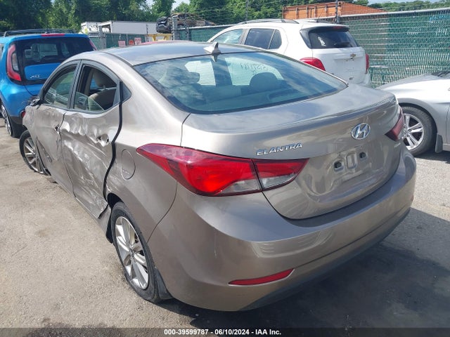 Hyundai ELANTRA SE 2015 5NPDH4AE8FH583988 Image 3