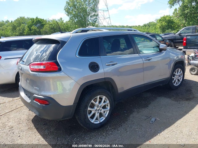 1C4PJMCB2HW596513 Jeep Cherokee Latitude 4x4