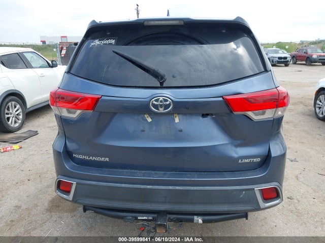 Toyota Highlander Limited Platinum 2018 5TDYZRFH0JS244658 Image 16