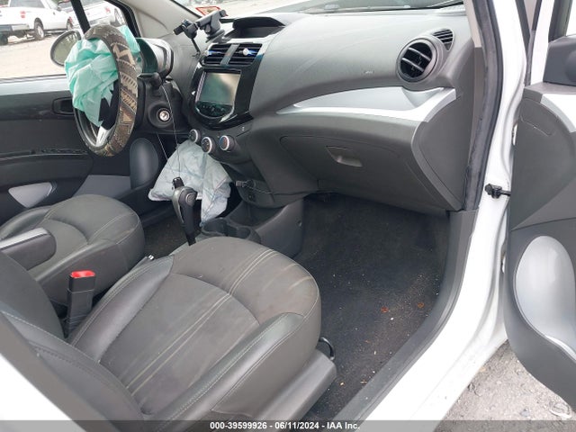 Chevrolet Spark 1lt Auto 2014 KL8CD6S91EC591969 Image 5