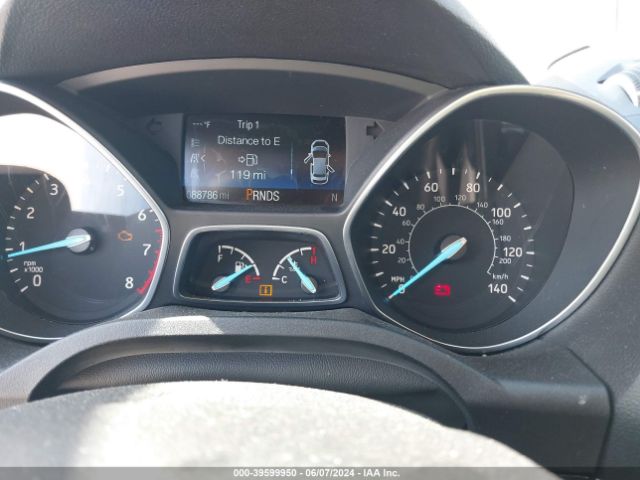1FMCU0JD6HUA12429 Ford Escape Titanium