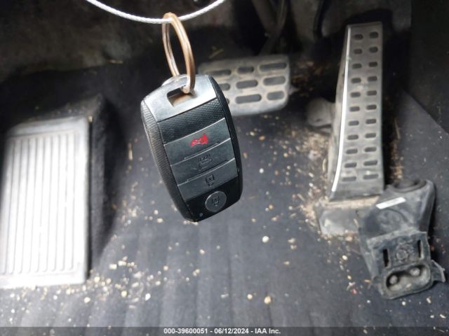 5XYPK4A58KG476004 KIA Sorento 3.3l Sxl