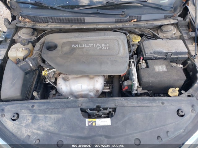 1C3CCCAB8FN712794 Chrysler 200 Limited