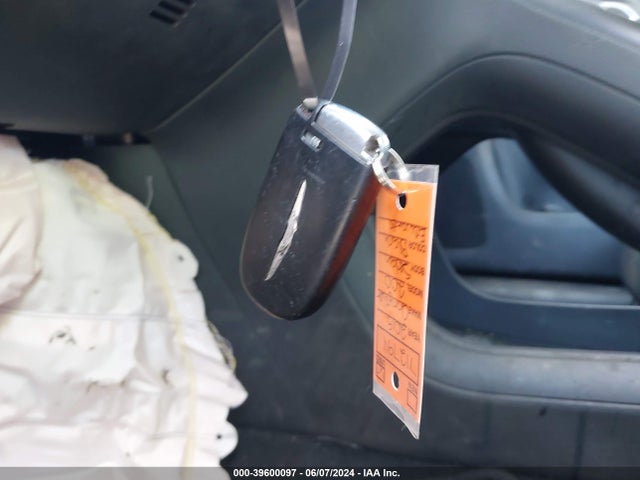 1C3CCCAB8FN712794 Chrysler 200 Limited
