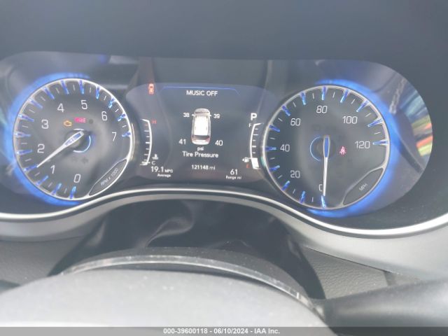 2C4RC1EG2JR227935 Chrysler Pacifica Touring L Plus