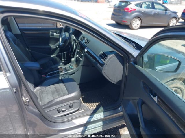 1VWCV7A30FC074796 Volkswagen Passat 2.0l Tdi Sel Premium