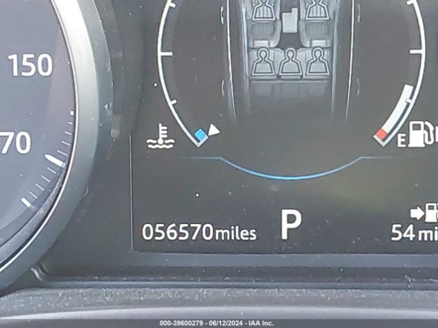 SADCJ2FX3JA272584 Jaguar F-pace 25t Premium