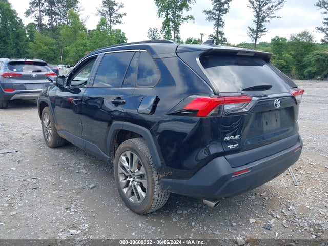 Toyota Rav4 Xle Premium 2021 2T3C1RFV8MC126000 Image 3