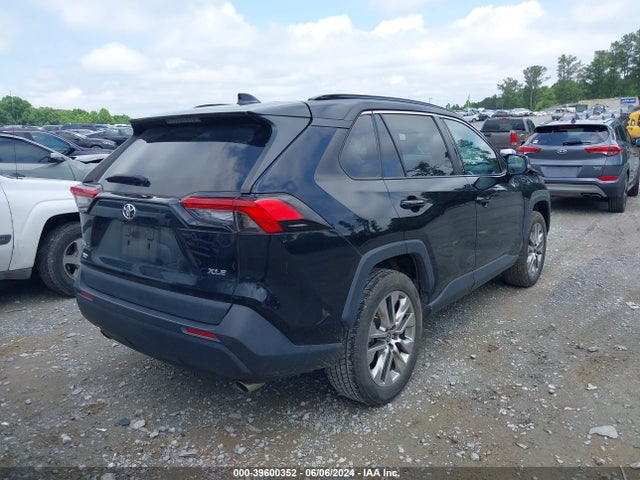 Toyota Rav4 Xle Premium 2021 2T3C1RFV8MC126000 Image 4