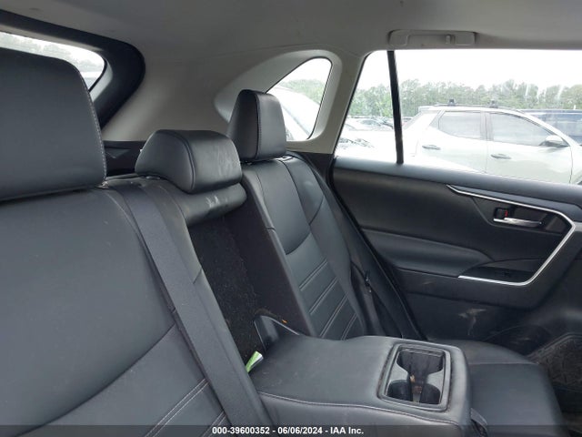Toyota Rav4 Xle Premium 2021 2T3C1RFV8MC126000 Image 8