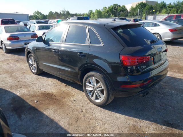 WA1BCCFS0JR002333 Audi Q3 2.0t Premium/2.0t Sport Premium